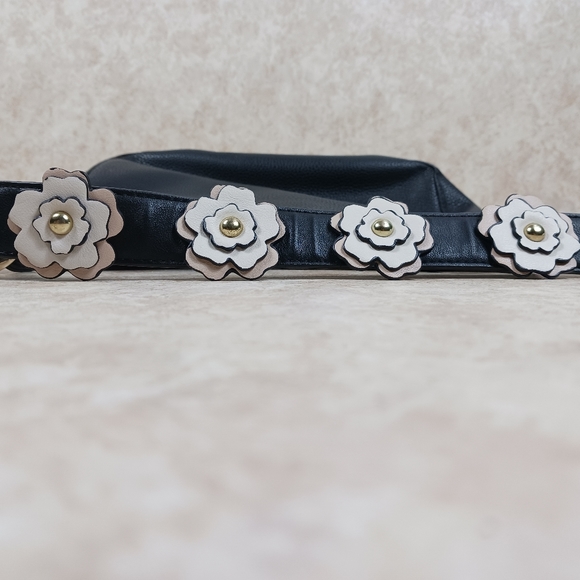 NINE WEST Black Faux Leather Satchel/Handbag - Picture 3 of 9